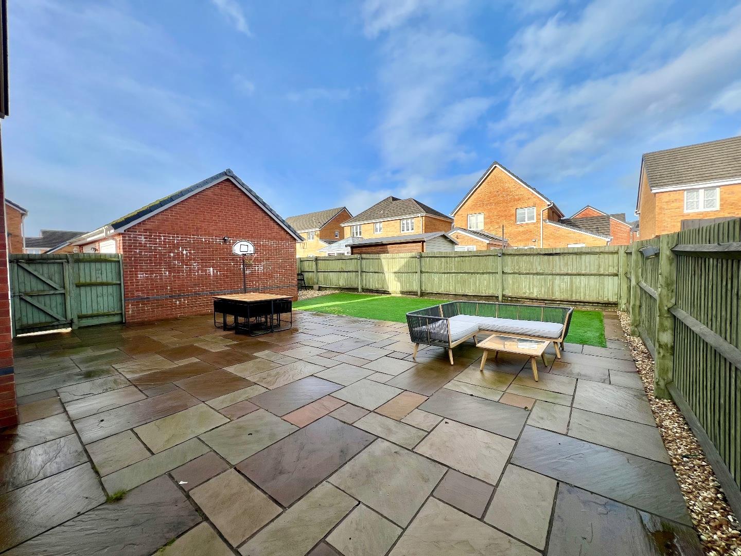 Clos Pwll Clai, Tondu, Bridgend County Borough, CF32 9BZ